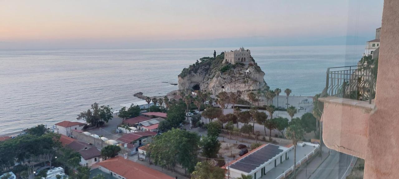 La Finestra Sul Mare Apartment Tropea Bagian luar foto