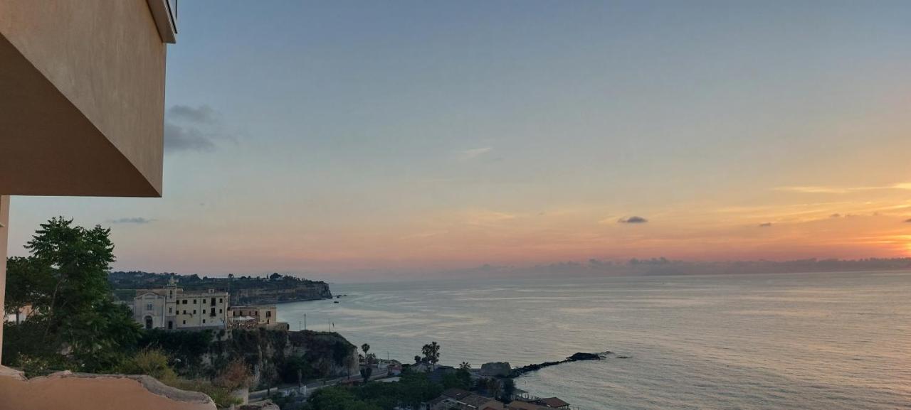 La Finestra Sul Mare Apartment Tropea Bagian luar foto